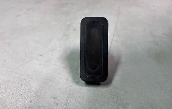 Renault Scenic II - Grand scenic II Tailgate opening switch 8200076258 88000001