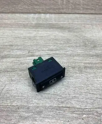 BMW 7 E38 Other switches/knobs/shifts 8352252