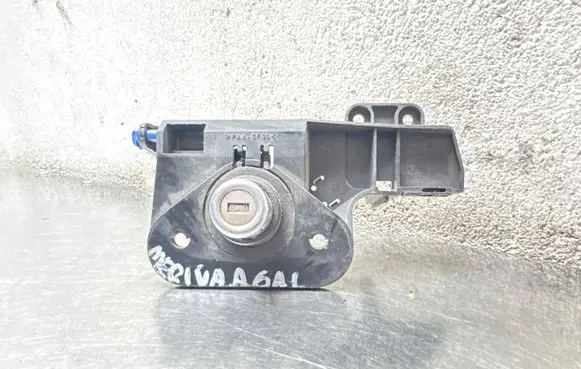 Opel Meriva A Tailgate exterior lock 13168316 13168319 13168318
