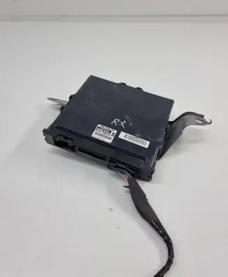Toyota Avensis T270 Start/Stop control module 8926005010