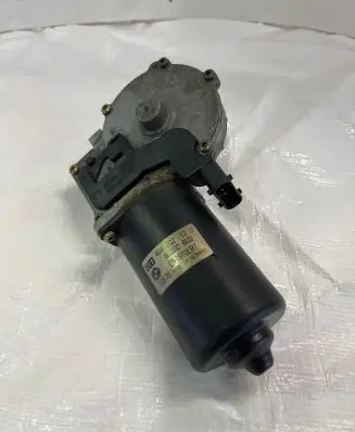 BMW 5 E34 Wiper motor 8360603 0420212