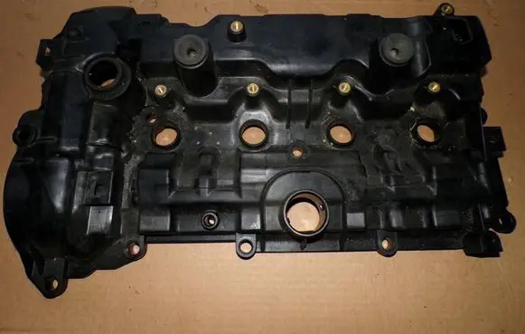 Mazda CX-30 Rocker cam cover 