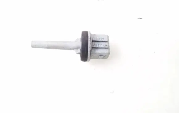 Volkswagen PASSAT B5 Interior temperature sensor 4A0820539
