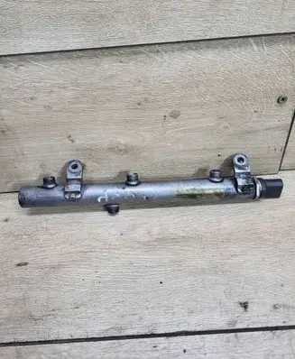 Mercedes-Benz ML W164 Fuel main line pipe A6420702695