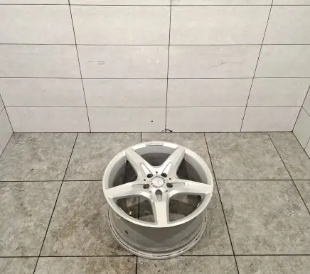 Mercedes-Benz SLK R172 R18 alloy rim A1724012702