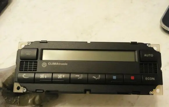 Volkswagen Golf IV Climate control unit 1J1907044