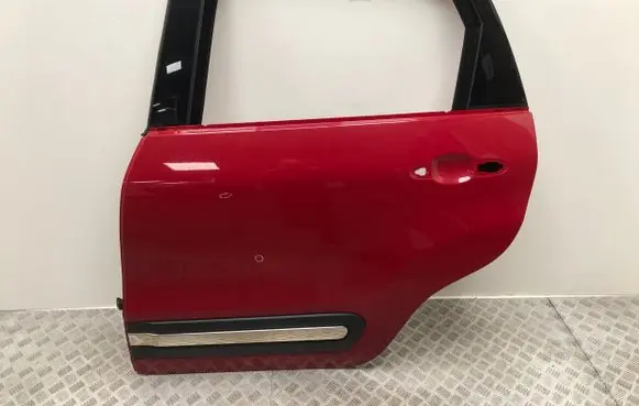 Fiat 500L Rear door