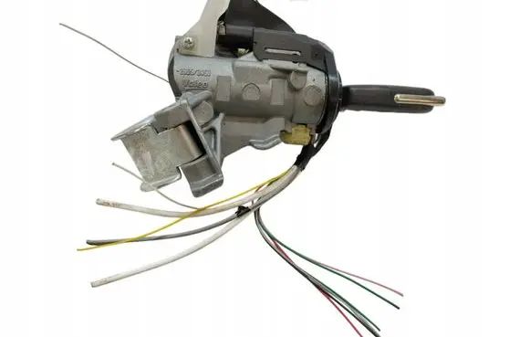 Toyota Avensis T270 Ignition lock 8978305030