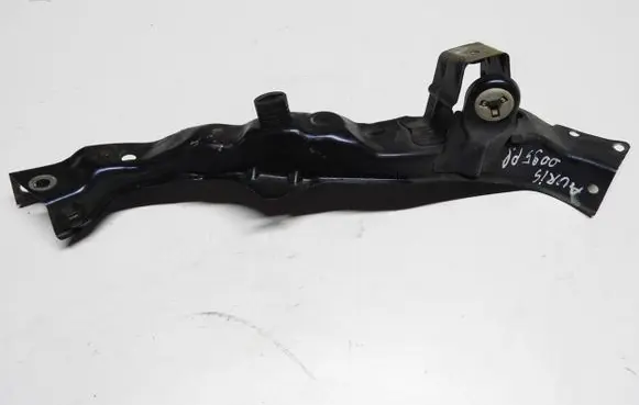 Toyota Auris 150 Headlight/headlamp mounting bracket