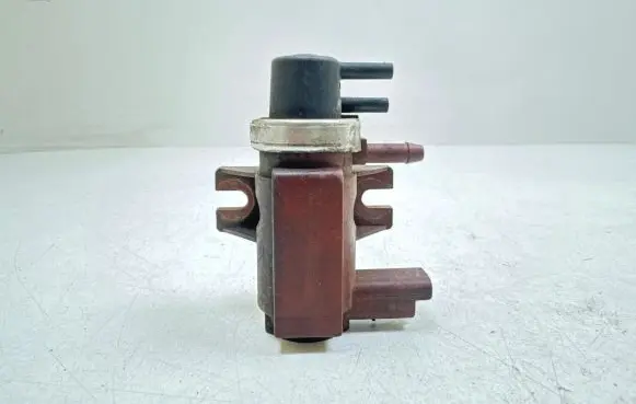 Ford Focus C-MAX Turbo solenoid valve 9652570180
