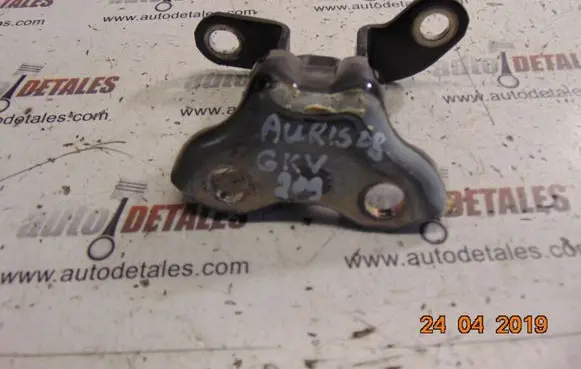 Toyota Auris 150 Rear door upper hinge