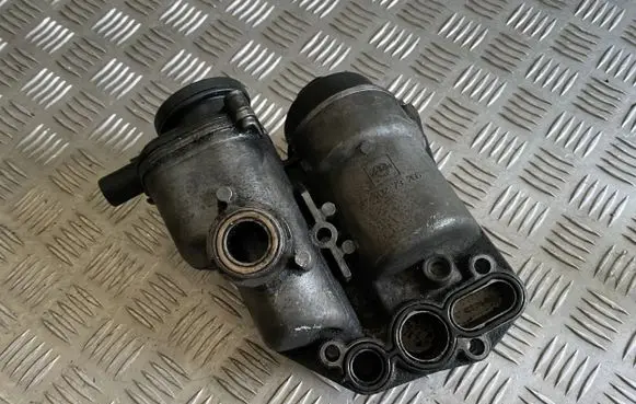 Volvo S80 Oil filter mounting bracket 08642839 6740273266