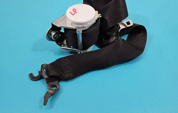BMW X1 E84 Front seatbelt 34058427A IMPRK1441550