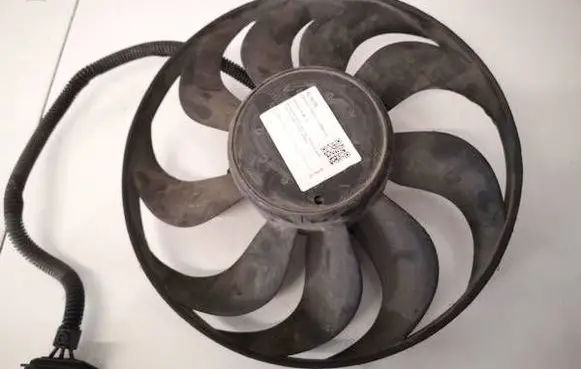Audi A3 S3 8L Radiator cooling fan shroud 1J0959455M
