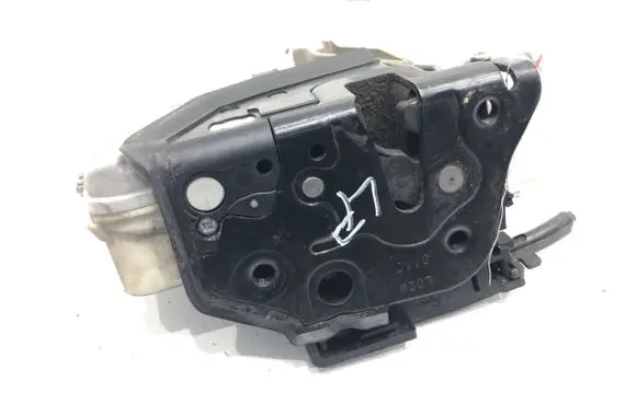 Skoda Superb B6 (3T) Front door lock 3C1837015A