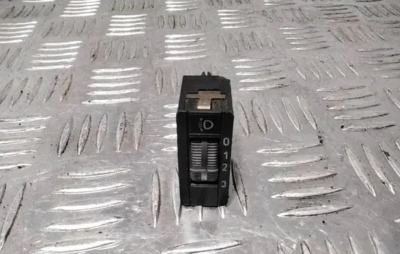 Mercedes-Benz 190 W201 Headlight level height control switch 0008000473 0307650100