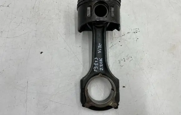 Mercedes-Benz Sprinter W906 Piston with connecting rod 6110110501