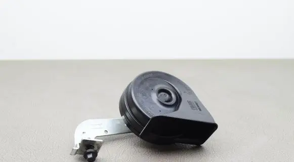 Ford Kuga II Horn signal GJ5T13802CB