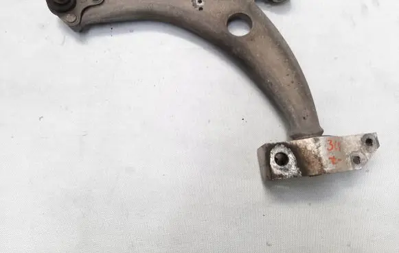 Volkswagen PASSAT CC Front lower control arm/wishbone 3C0407153B