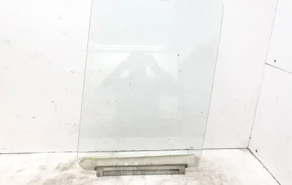 Ford Transit Front door window glass four-door 4C16V21458AB 43R00098