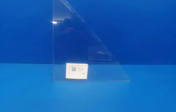 Mercedes-Benz S W126 Rear vent window glass TPGS78240002