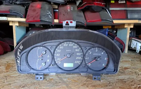 Mazda Premacy Speedometer (instrument cluster) CB16C WHCB16C