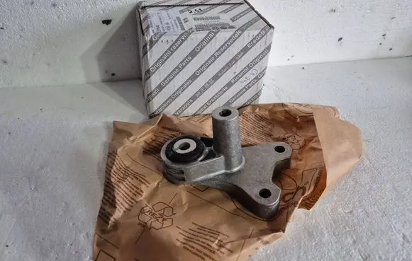 Fiat 500X Engine mount vacuum valve 51999640