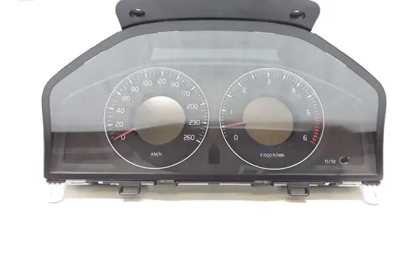 Volvo V70 Speedometer (instrument cluster) 30786623AB 30786623