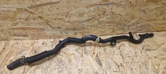 Toyota Avensis T270 Engine coolant pipe/hose 165780X011