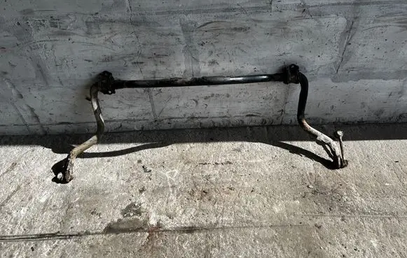 Toyota Hilux (AN10, AN20, AN30) Front anti-roll bar/sway bar