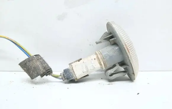 Peugeot 307 Front fender indicator light 3311