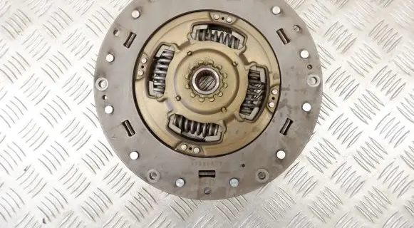 Lexus RX III Clutch pressure plate 3127048020 3127048021