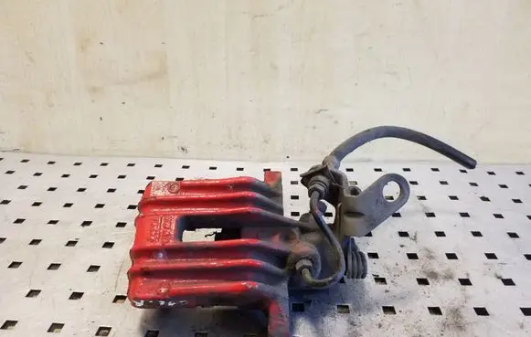 Volkswagen Scirocco Rear brake caliper