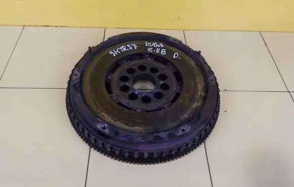 Ford Kuga I Dual mass flywheel 31259452 HYDB