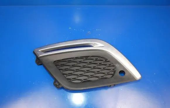 Volvo XC60 Front bumper lower grill 31290433 31290435
