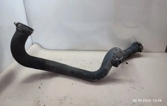 Audi A4 S4 B8 8K Intercooler hose/pipe 8K0145673