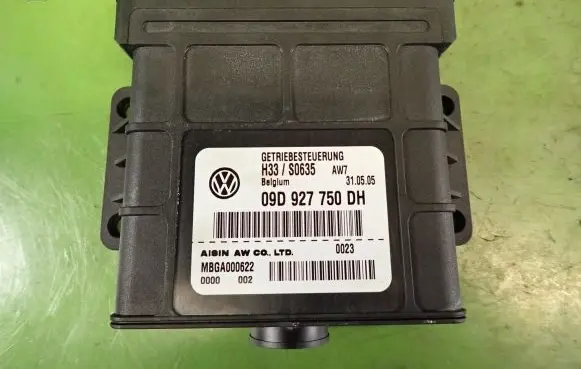 Volkswagen Touareg I Other control units/modules 09D927750DH