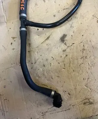 BMW X5 F15 Engine coolant pipe/hose 1712861691401