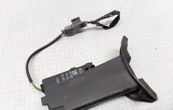Opel Astra G Central locking motor 90587 110121