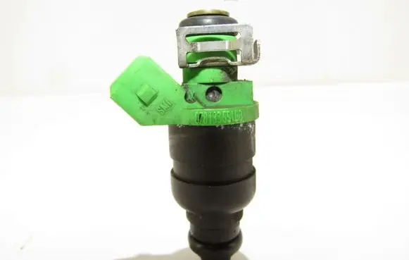 Audi A6 S6 C5 4B Fuel injector 078133551BB