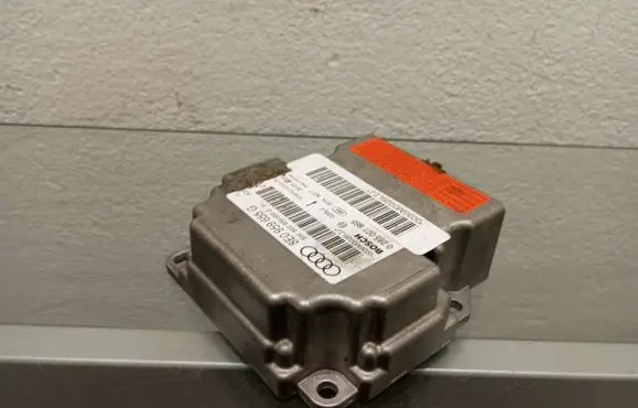 Audi A4 S4 B7 8E 8H Airbag control unit/module 8E0959655G 0285001668