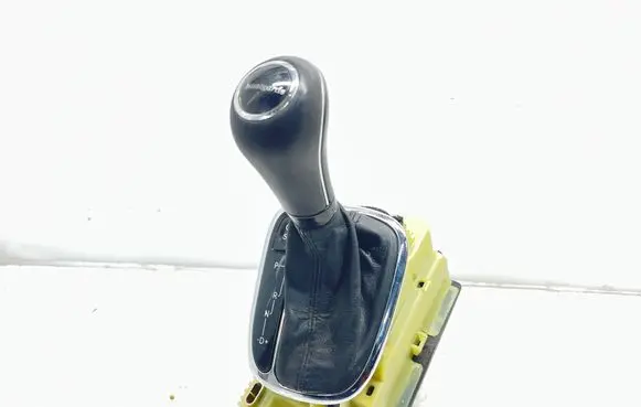 Mercedes-Benz CLK A209 C209 Gear shifter/selector A2032678524