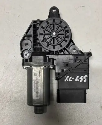 Volkswagen Golf Plus Rear door window regulator with motor 5M0839401C 1K0959703K