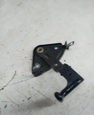 Audi A6 S6 C4 4A Engine bonnet (hood) release handle
