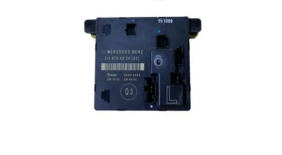 Mercedes-Benz E W211 Door control unit/module 2118704026 211870402602