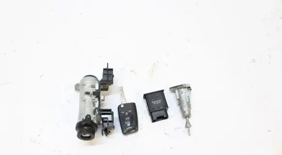 Volkswagen Golf VII Ignition lock 1K0905851