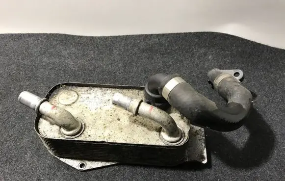 BMW 3 E90 E91 Gearbox / Transmission oil cooler 7529499