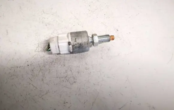 Lexus IS 220D-250-350 Brake pedal sensor switch