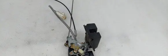 Toyota Corolla Verso E121 Tailgate/trunk/boot lock/catch/latch 1015283000