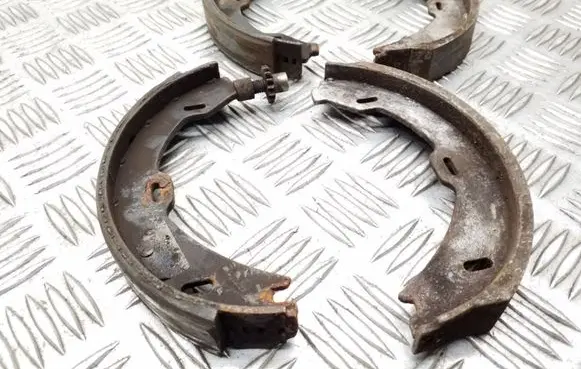 Mercedes-Benz S W220 Handbrake/parking brake pads 
